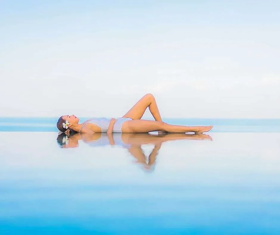infinity swimming pool