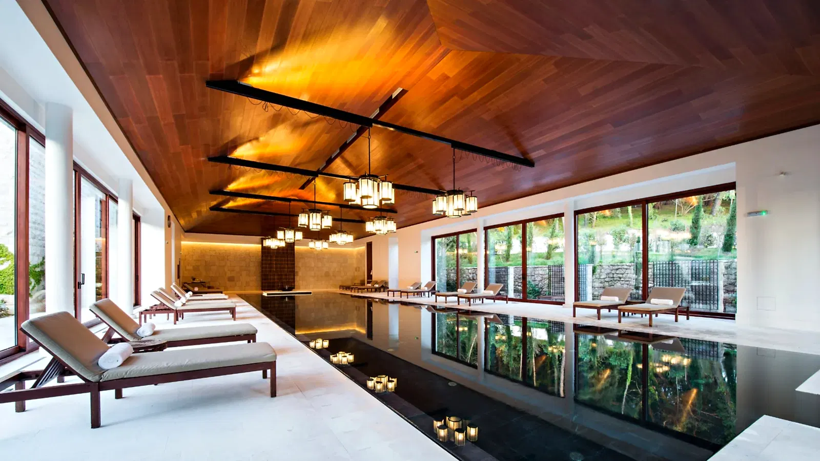 deck level swimming pool 1