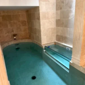 london swimming pool project done by luxpool 2