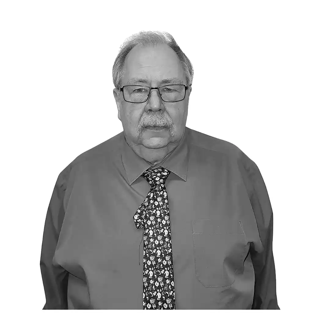 Nigel Luxpool Team